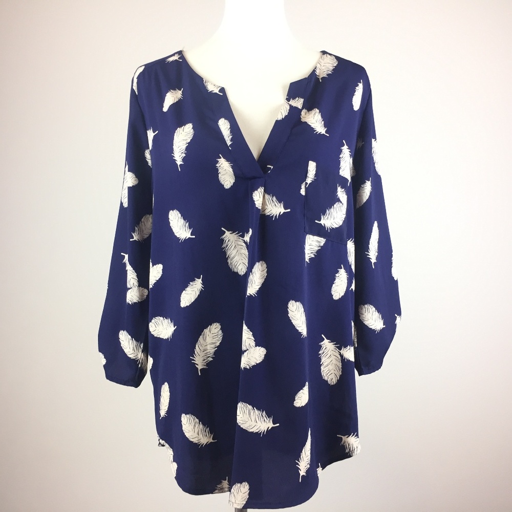 Pixley Stitch fix Ivy Feather print blouse popover - Picture 1 of 6